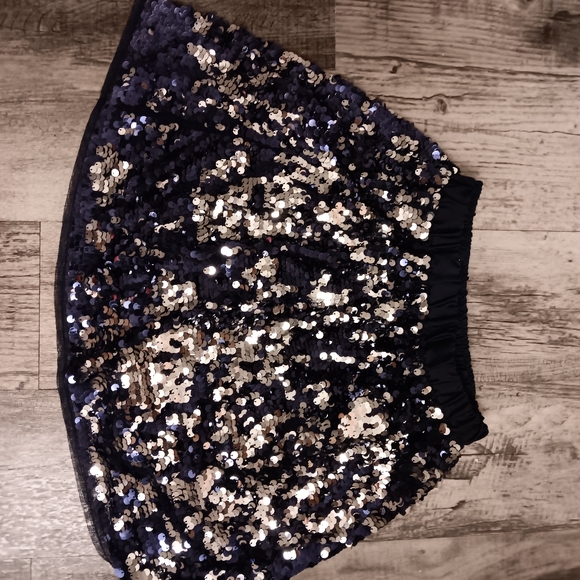 Blue Sequins tutu - Picture 5 of 6